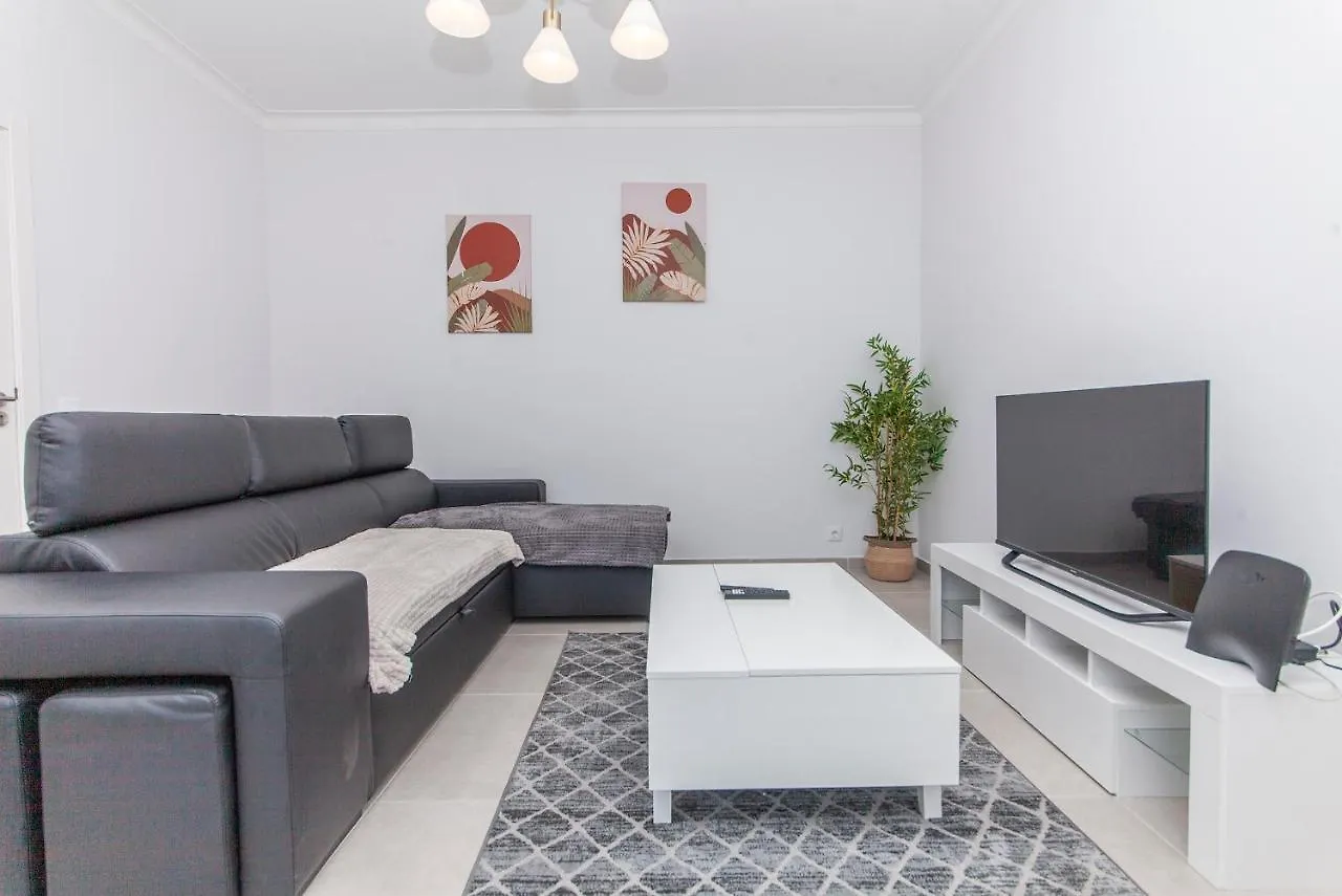 C09 - Portimao 3 Bed Holiday Apartment