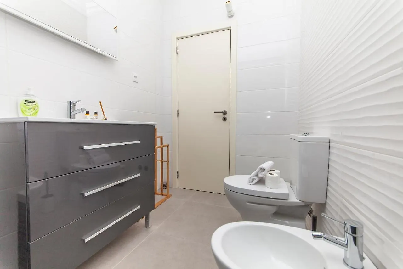 C09 - Portimao 3 Bed Holiday Apartment