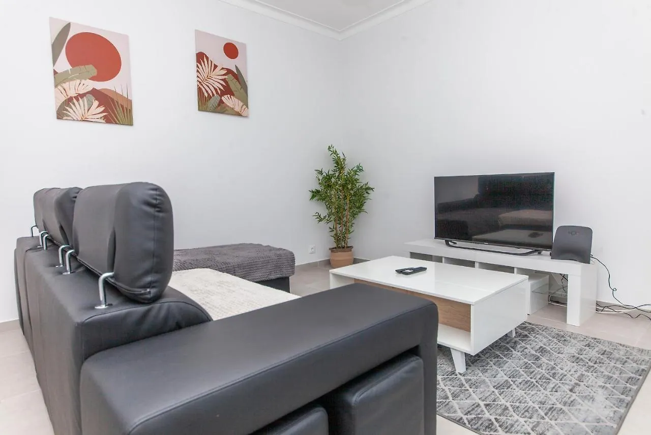 C09 - Portimao 3 Bed Holiday Apartment