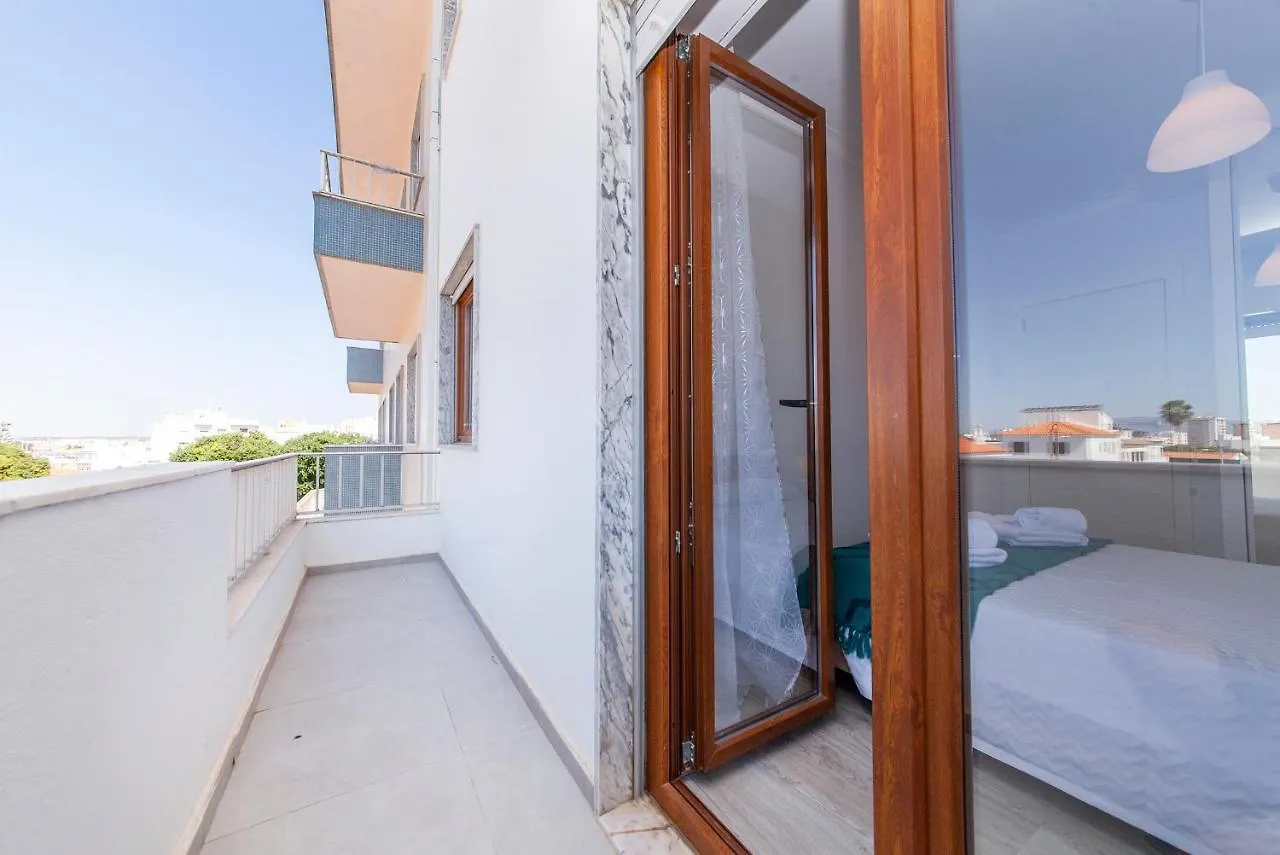 C09 - Portimao 3 Bed Holiday Apartment 0*,  Portugal